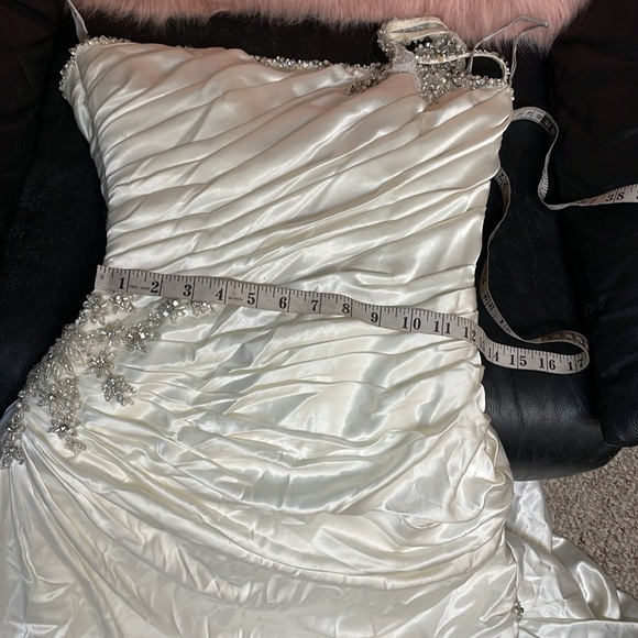 Maggie sottoro one shoulder satin gown - Picture 6 of 12